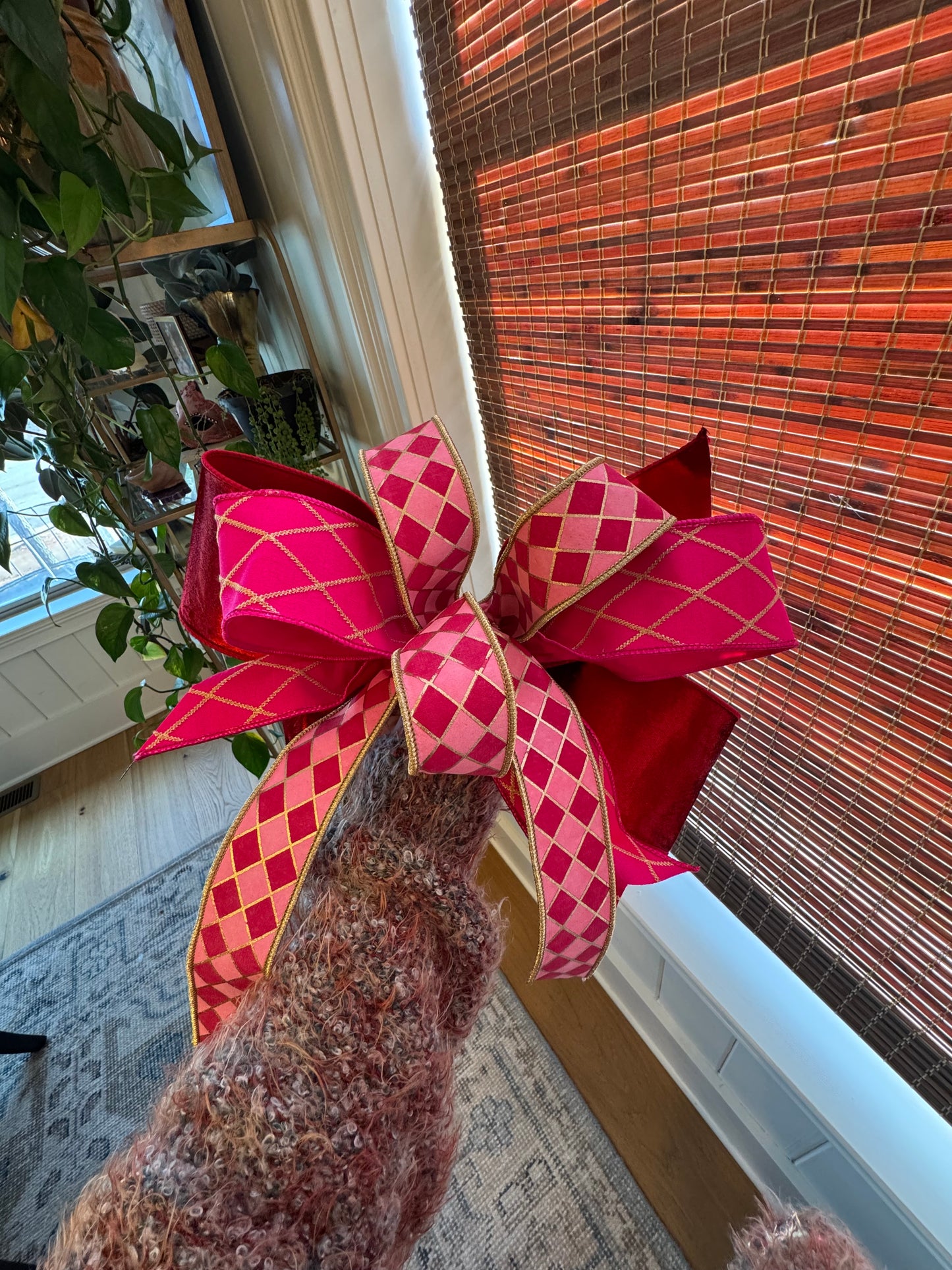 Blushing Valentine Bow | small
