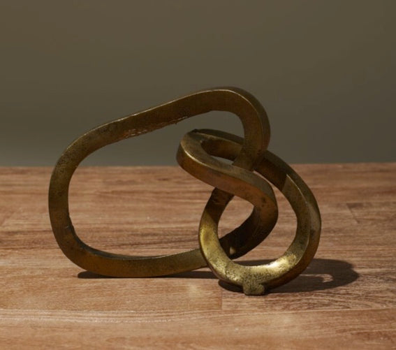 Nudo Sculpture