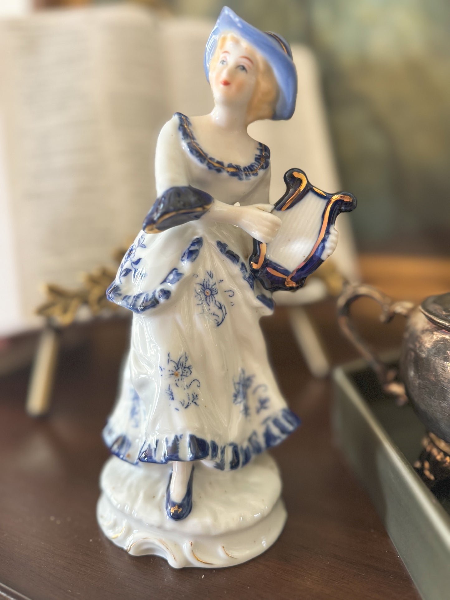 Porcelain Victorian Women Playing Harp | Vintage